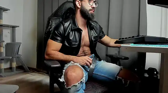 liamaesthetic online show from February 2025 09:58:02 AM