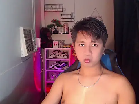 Snapshot of khael_moreno chatting on November 2025 12:36:01 AM khael moreno online show from November 2025 12:36:01 AM