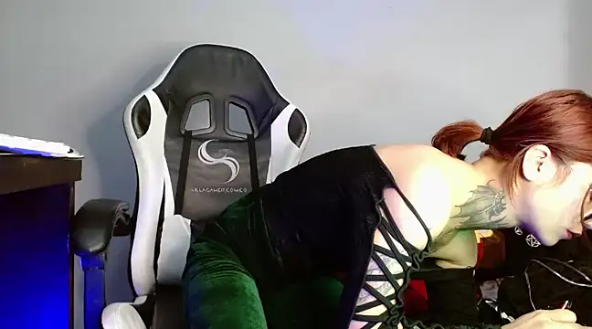 Snapshot of Ardat_Lili69 chatting on December 2024 03:52:01 PM Ardat Lili69 online show from December 2024 03:52:01 PM