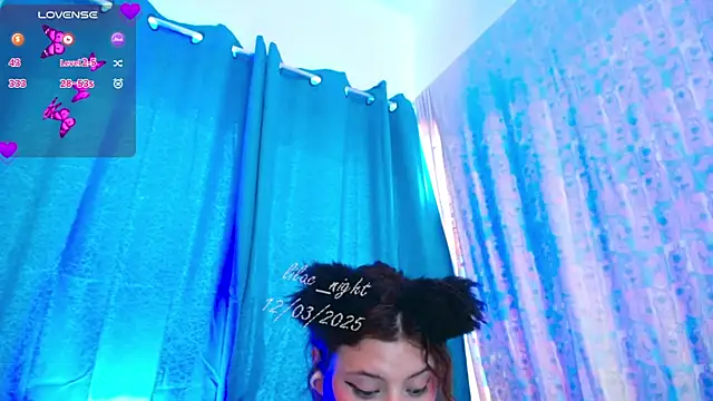 lilac night33 online show from March 2025 01:51:01 PM