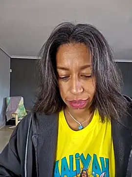 Goldenlace online show from March 2025 01:59:02 PM