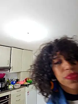 Goldenlace online show from October 2025 03:34:04 PM