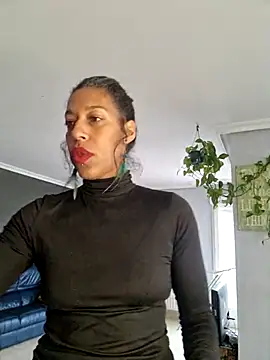 Goldenlace online show from November 2025 11:20:02 AM