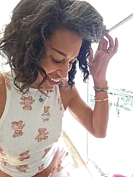 Goldenlace online show from February 2026 10:45:01 AM