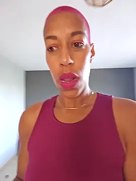 Goldenlace online show from April 2026 10:10:01 AM