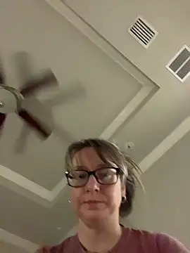 Snapshot of Vivian_MayXxX chatting on February 2026 05:55:02 AM Vivian MayXxX online show from February 2026 05:55:02 AM