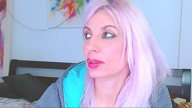 HoneyLara online show from February 2025 05:08:01 AM