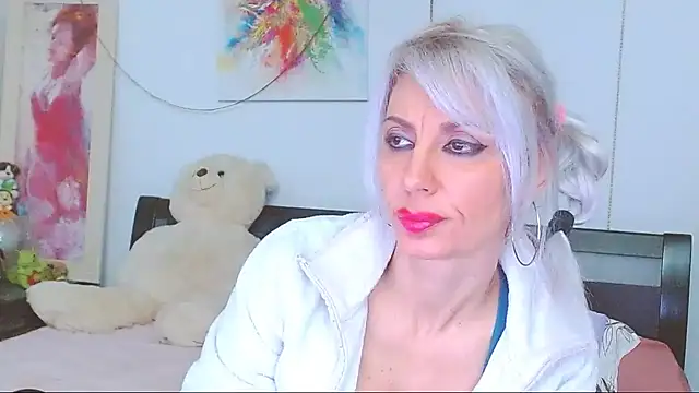 HoneyLara online show from January 2026 08:29:01 PM