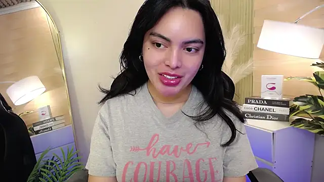 HotstuffCherrySummer online show from January 2025 11:53:01 AM