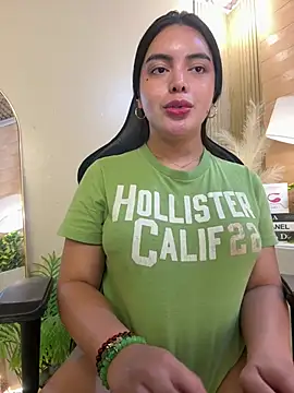 HotstuffCherrySummer online show from February 2025 09:23:01 AM