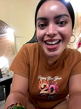 HotstuffCherrySummer online show from November 2025 09:45:01 AM