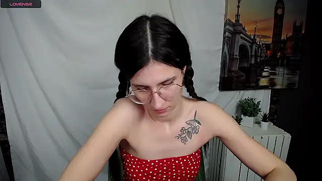 MaryEm976 online show from March 2025 05:46:01 PM