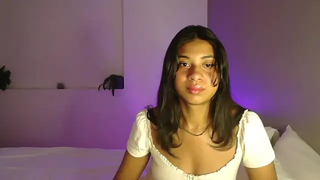 dark enchantress  online show from September 2025 12:00:02 AM