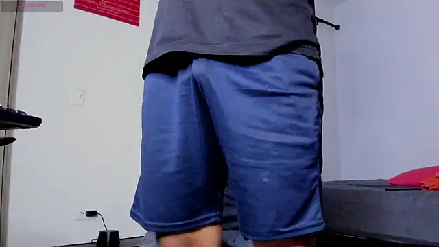 Cloudy pigDude online show from March 2025 06:05:01 AM