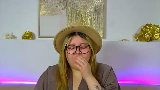 LillianKim online show from February 2026 06:38:01 PM