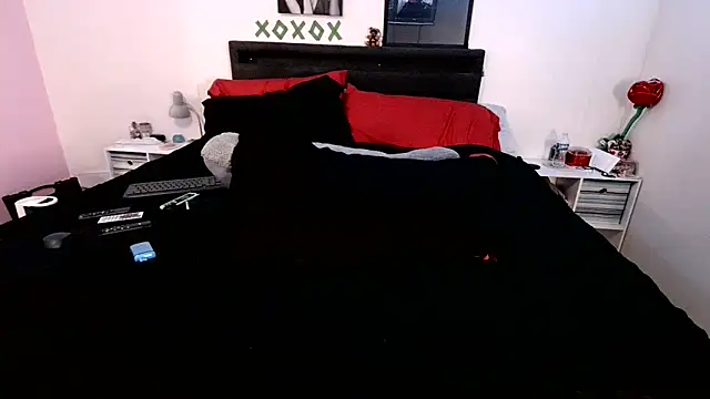 Snapshot of AngelSinz69 chatting on February 2026 07:51:01 AM AngelSinz69 online show from February 2026 07:51:01 AM