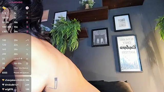 Mackenzie Moore online show from December 2024 12:30:02 AM