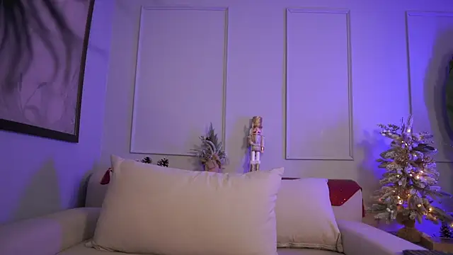 Lauraxx69 online show from December 2024 08:26:02 AM