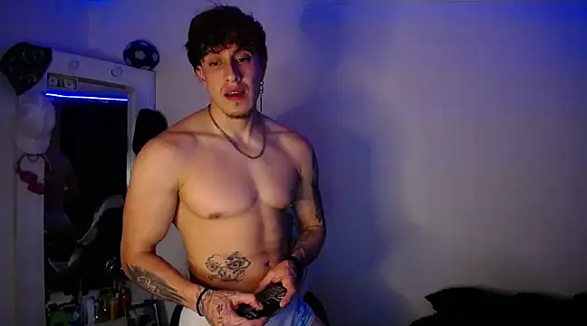 strongboy  online show from December 2024 07:39:01 AM