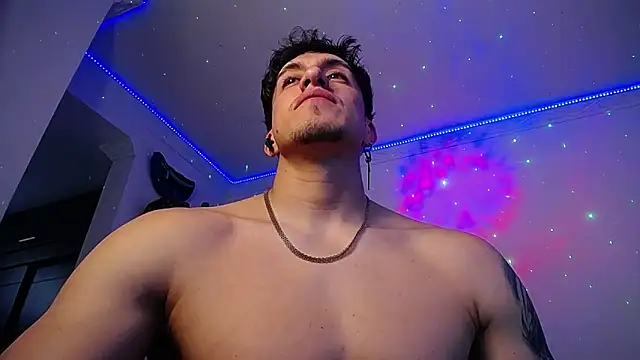 strongboy  online show from November 2025 07:24:01 PM