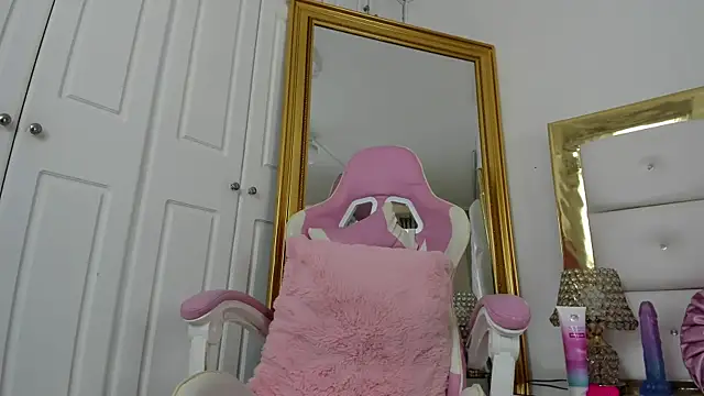 KendalStallyon online show from March 2025 04:24:01 PM