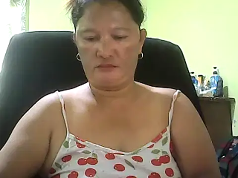 hott scarlett online show from March 2025 03:00:02 AM