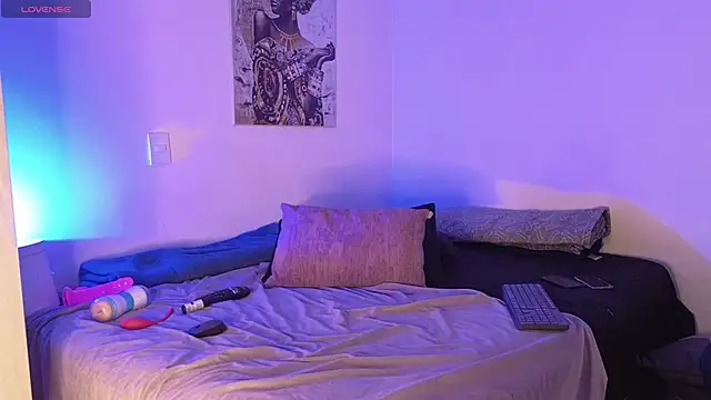 Corina Ts online show from October 2025 02:44:01 AM