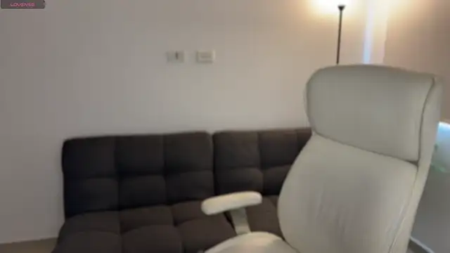 xisisxx online show from October 2025 08:53:02 PM