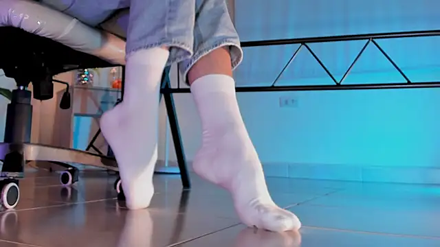 ArchieCollins online show from September 2025 06:15:02 AM