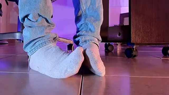 ArchieCollins online show from October 2025 09:23:02 PM