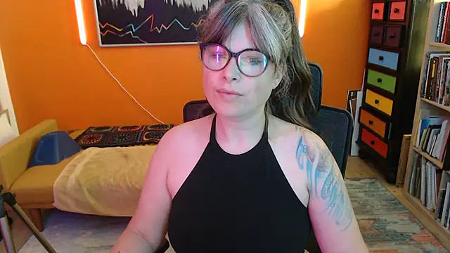 TheLenaAdams online show from November 2025 04:51:02 PM