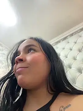 EmilyQueen3x online show from January 2025 04:12:02 PM