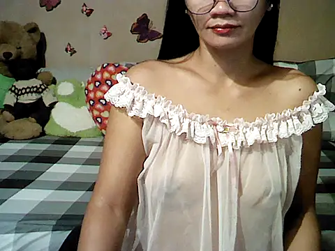 Snapshot of Mia_Rein chatting on February 2026 01:10:02 AM Mia Rein online show from February 2026 01:10:02 AM