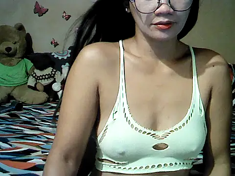 Snapshot of Mia_Rein chatting on June 2026 01:34:02 PM Mia Rein online show from June 2026 01:34:02 PM