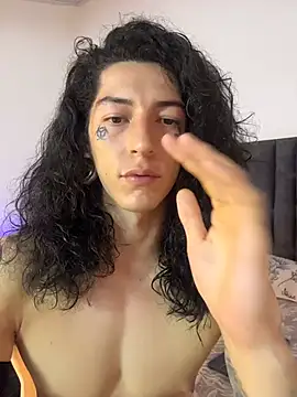 tommylongxx online show from November 2025 09:53:01 PM