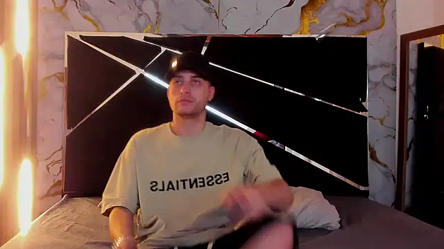 Pleasure Vibes23 online show from March 2025 09:00:02 PM