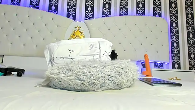 Snapshot of Aidasina chatting on February 2025 02:26:01 AM Aidasina online show from February 2025 02:26:01 AM