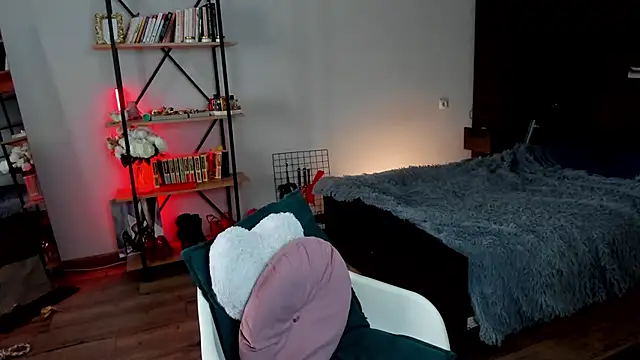 Snapshot of Aleksa_Foxy chatting on March 2025 04:34:02 AM Aleksa Foxy online show from March 2025 04:34:02 AM