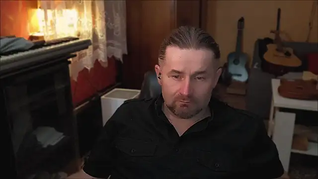 Mosiadz1975 online show from February 2025 12:49:01 AM