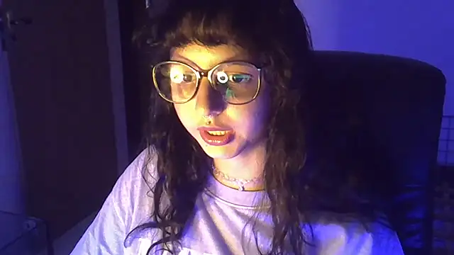 Snapshot of myamillor chatting on December 2024 10:12:01 PM myamillor online show from December 2024 10:12:01 PM