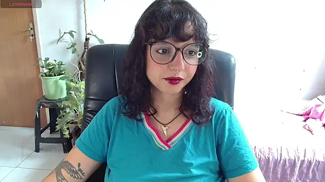 Snapshot of myamillor chatting on November 2025 03:35:01 PM myamillor online show from November 2025 03:35:01 PM