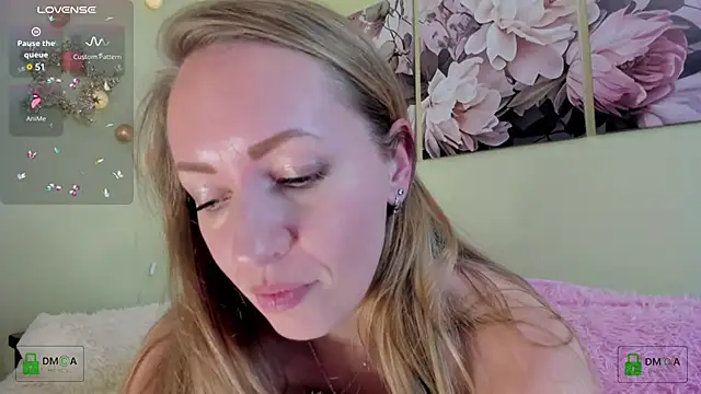 Queenymel online show from December 2024 09:41:01 PM