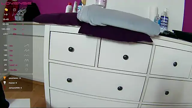 Snapshot of Latina_daily chatting on January 2025 03:37:02 PM Latina daily online show from January 2025 03:37:02 PM