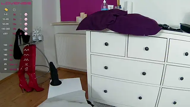 Snapshot of Latina_daily chatting on January 2025 12:58:01 PM Latina daily online show from January 2025 12:58:01 PM