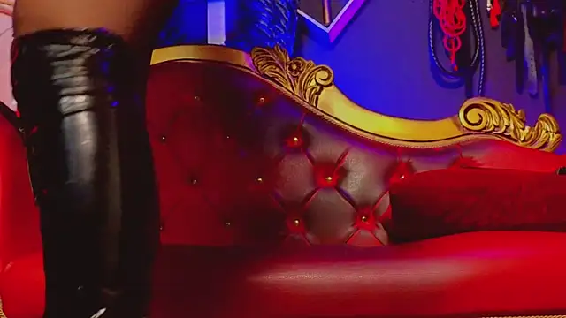 PerlaDivaio online show from February 2025 01:30:02 PM