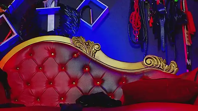 PerlaDivaio online show from March 2025 01:35:02 PM