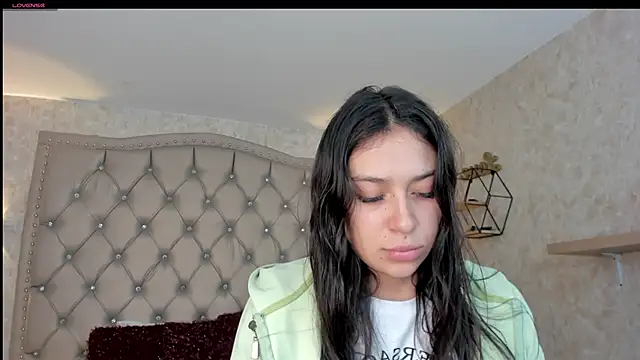 dayra angels online show from January 2025 01:18:02 AM