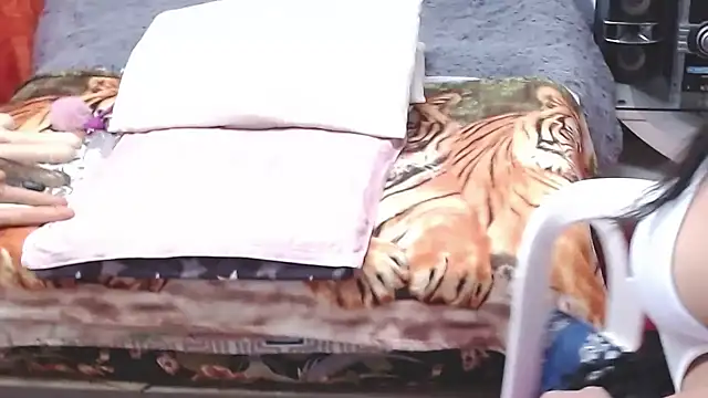 Snapshot of anie_milf1 chatting on February 2025 03:23:02 AM anie milf1 online show from February 2025 03:23:02 AM