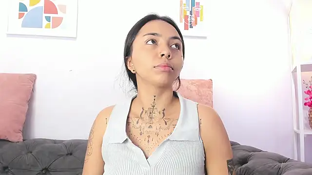 miss soffi  online show from January 2025 12:29:01 PM