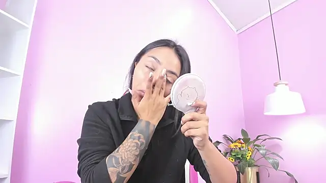 miss soffi  online show from March 2025 12:23:02 PM